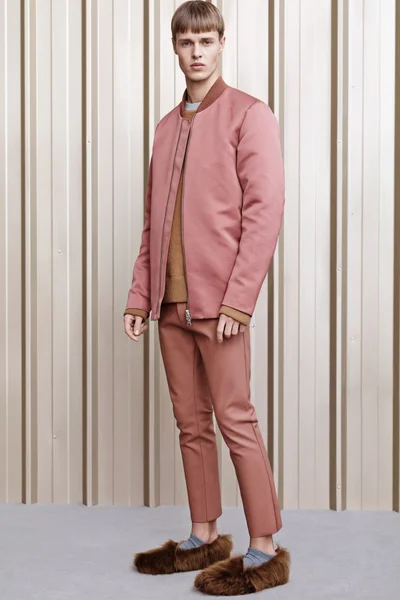 Look 10